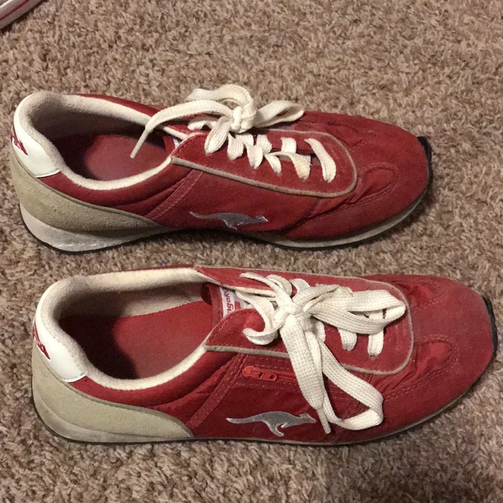 Kangaroos sneakers